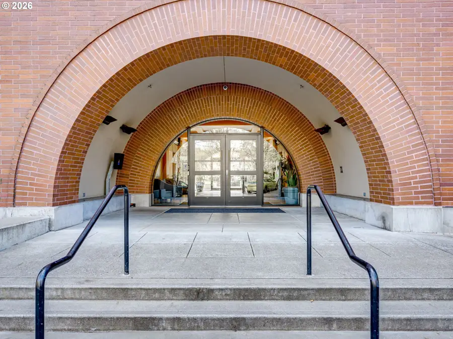 726 NW 11th Ave #104, Portland, OR 97209 - #2