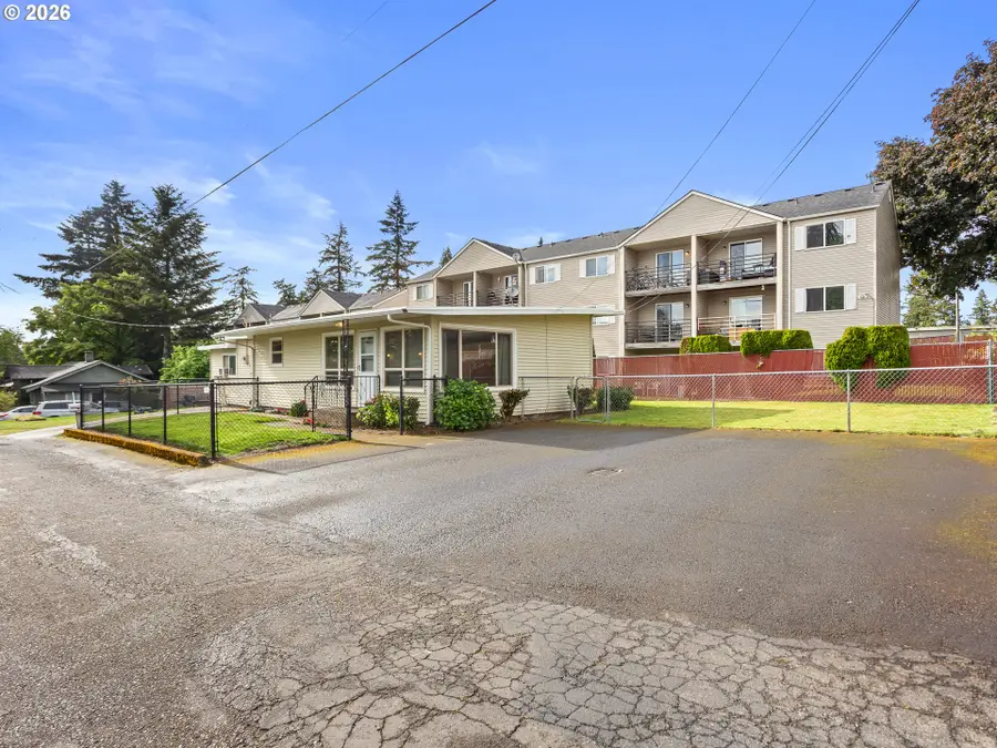 2216 E 18th St, Vancouver, WA 98661 - #3