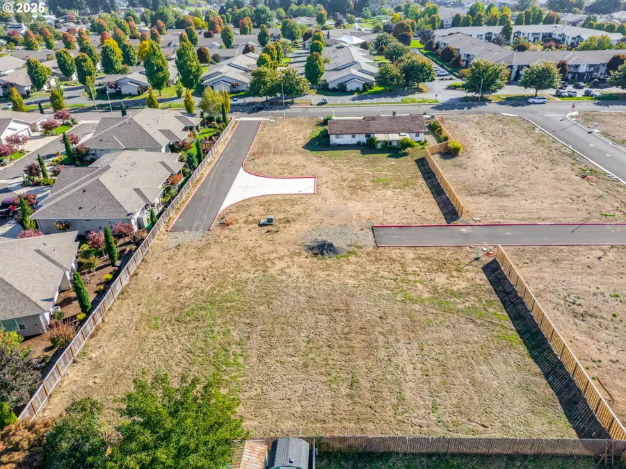 1487 S Fir St #17, Canby, OR 97013 - #2