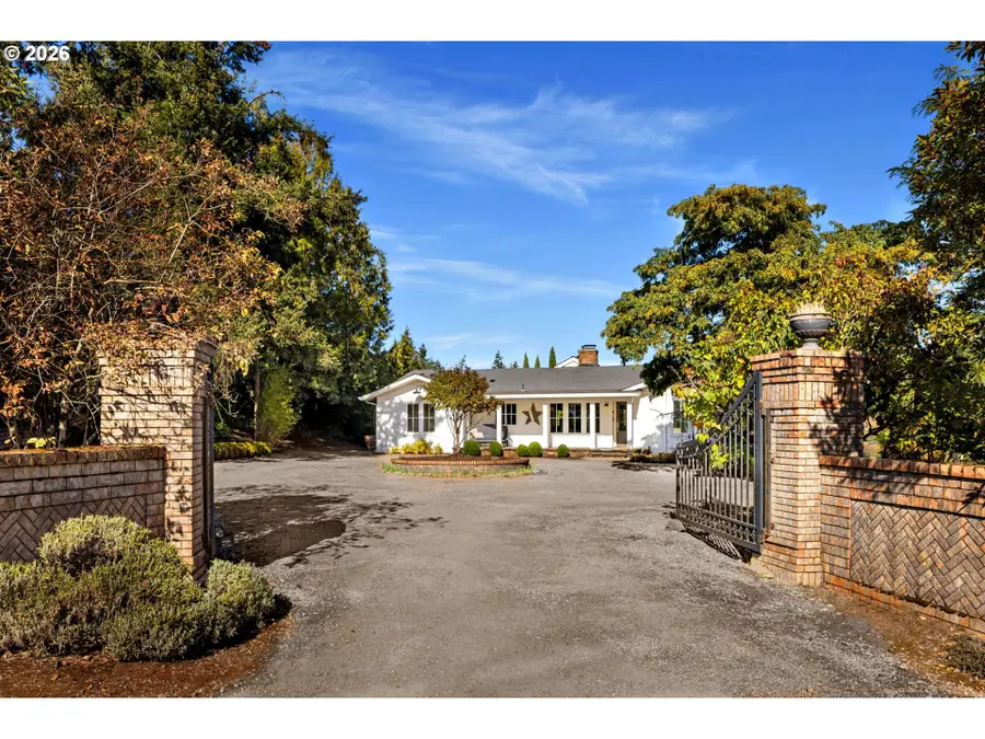 19335 NE Trunk Rd, Dundee, OR 97115 - #3