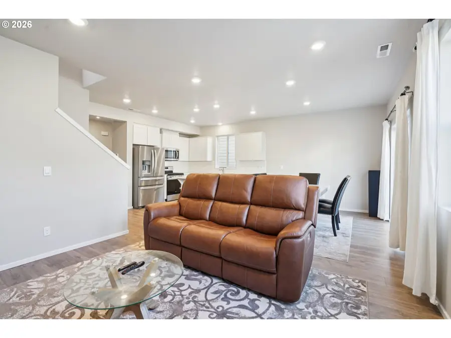 3737 SW Redfern Ave, Gresham, OR 97080 - Image #3