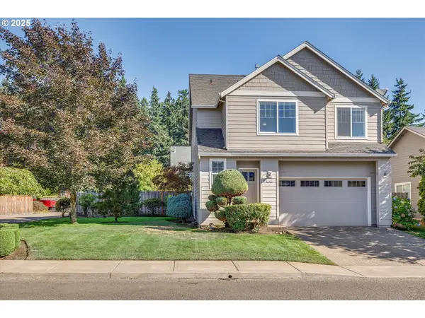 1422 NE 18th Pl, Canby, OR 97013