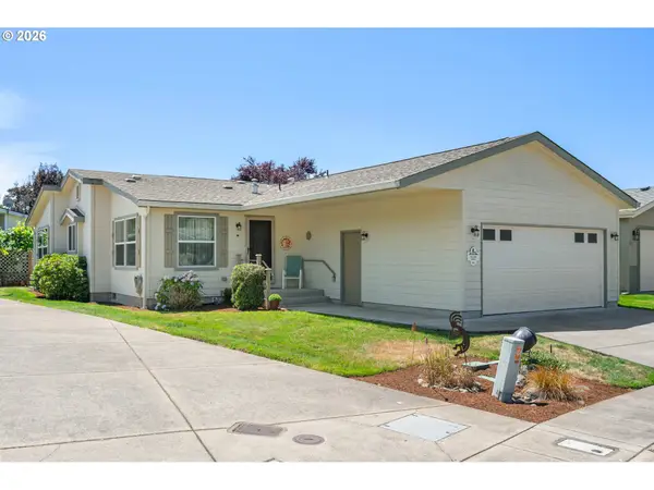 167 Village Dr, CottageGrove, OR 97424