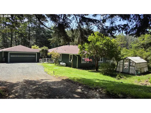 28213 Hunter Creek Hts, GoldBeach, OR 97444
