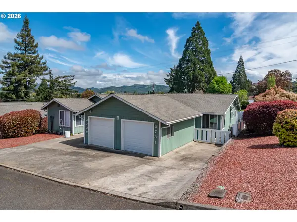 2731 W Lorraine Ave, Roseburg, OR 97471
