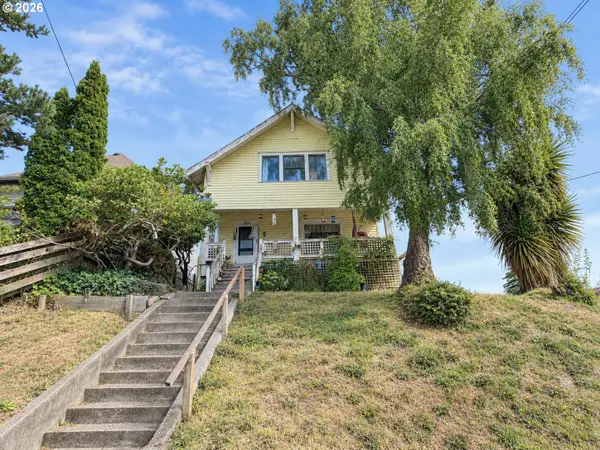 414 Hall Ave, CoosBay, OR 97420