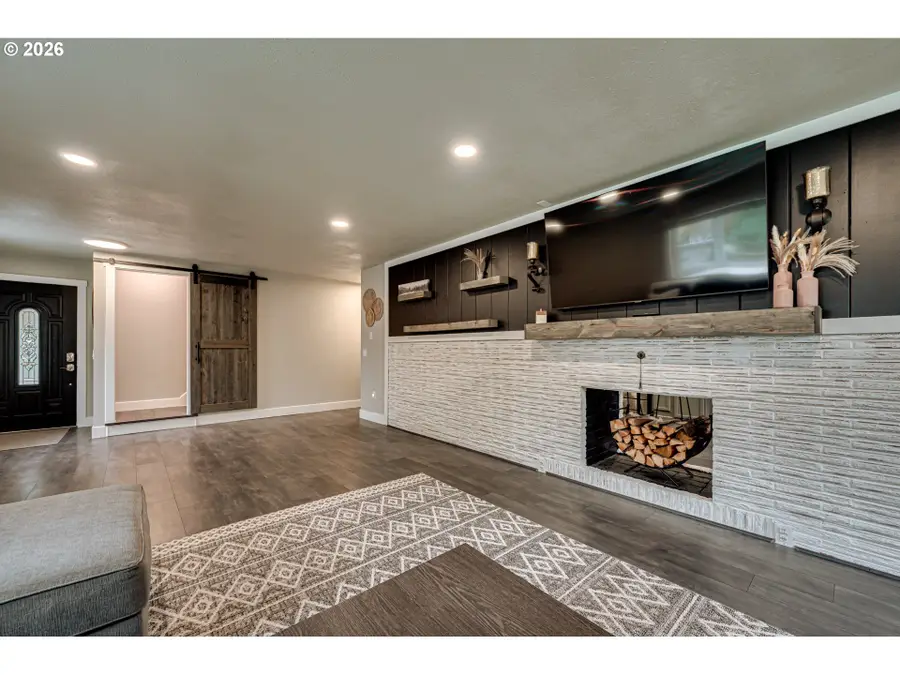2964 Madrona Dr, Longview, WA 98632 - #3
