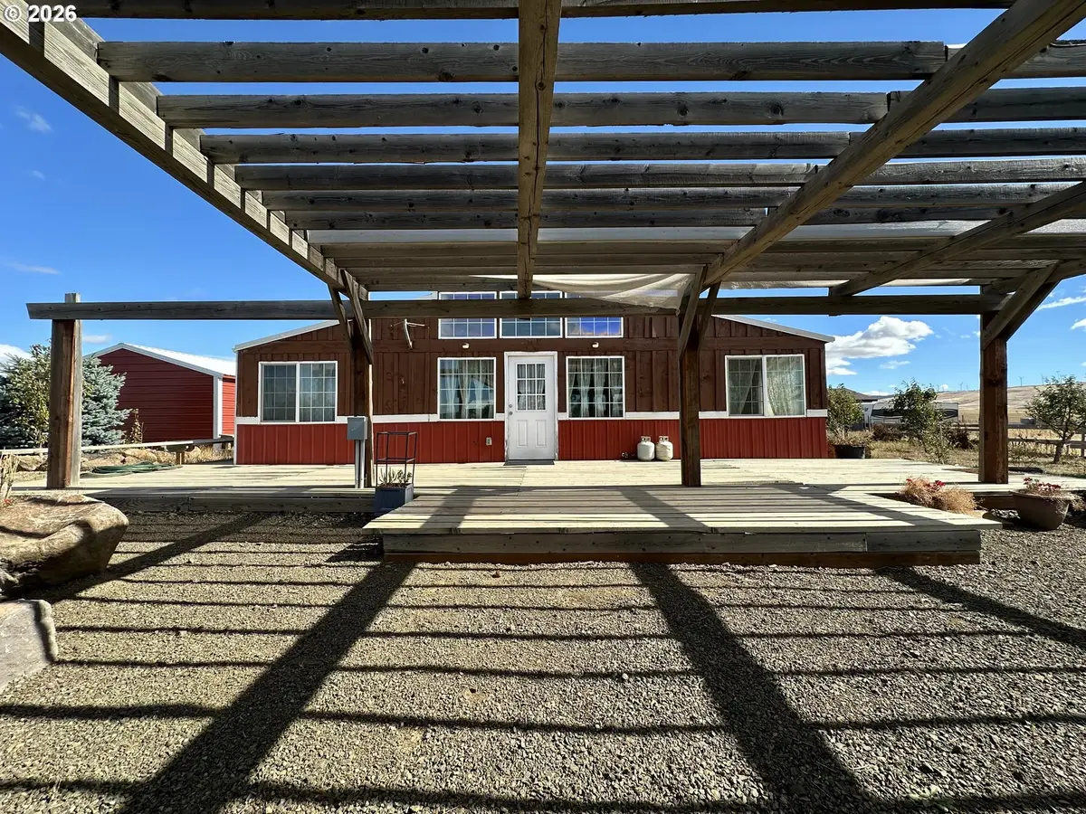 3408 Wayward Wind Rd, Goldendale, WA 98620 - #1