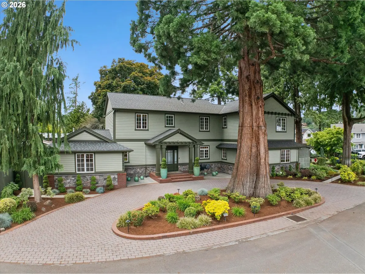16686 Maple Cir, Lake Oswego, OR 97034 - #1