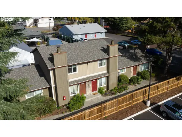 461 W Gloucester St, Gladstone, OR 97027