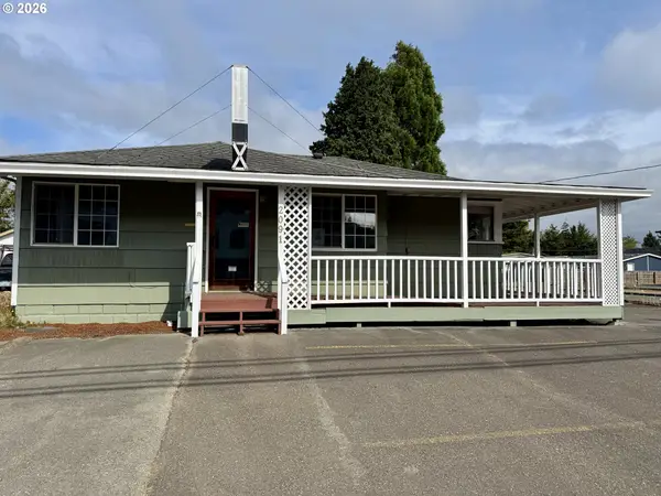 2091 Broadway Ave, NorthBend, OR 97459