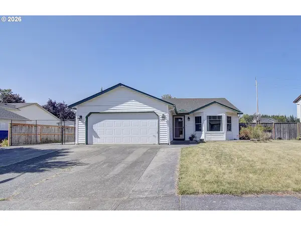 700 NW 24th St, BattleGround, WA 98604