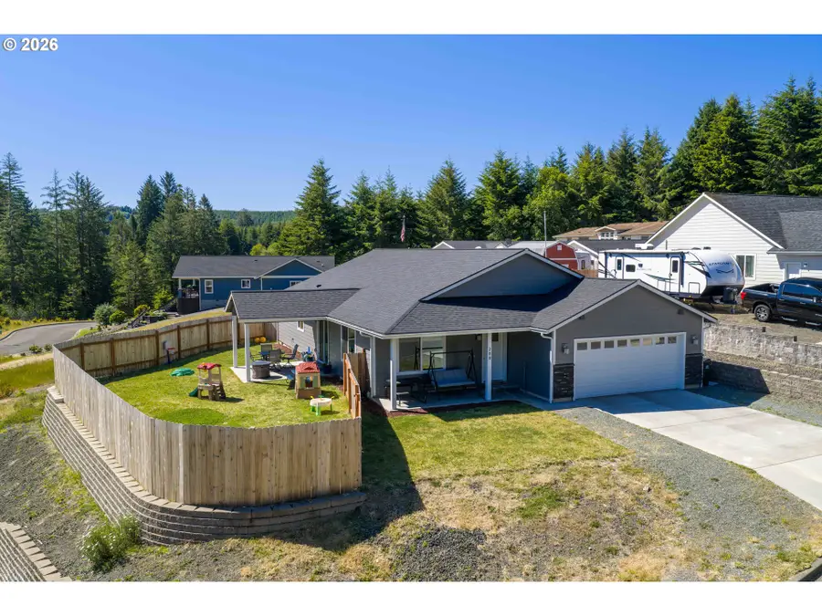 280 Foxglove Way, Reedsport, OR 97467 - #2