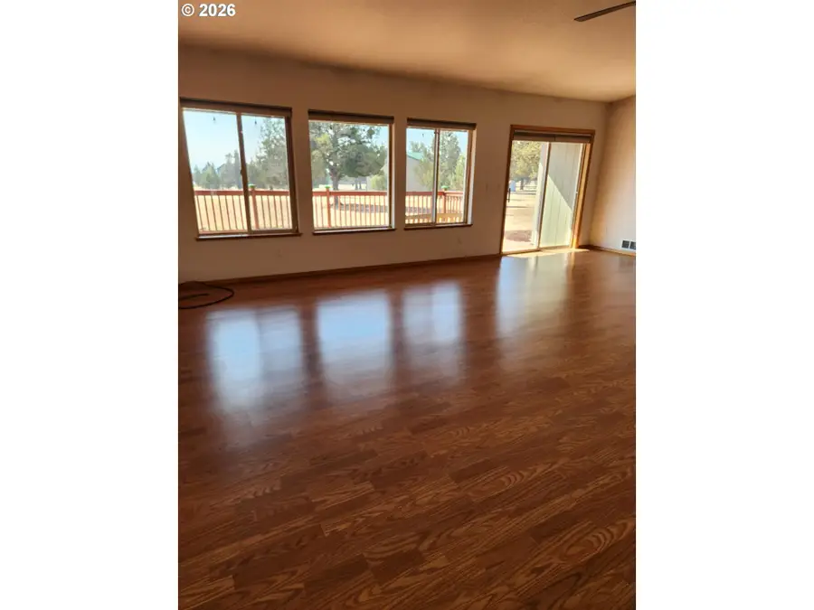 8152 SW Paious Dr, Culver, OR 97734 - #3