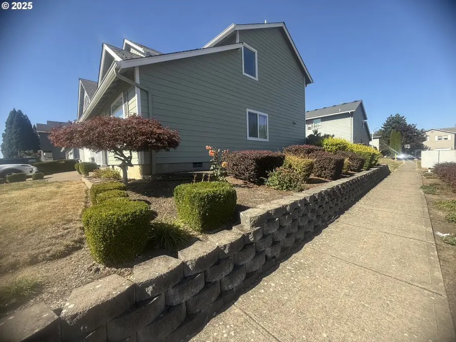 4161 NE Geranium Ave, Salem, OR 97305 - Image #3