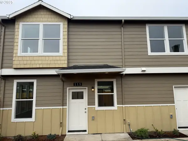 115 E Jersey St, Gladstone, OR 97027