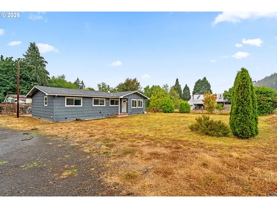 117 E B Ave, Drain, OR 97435 - #3