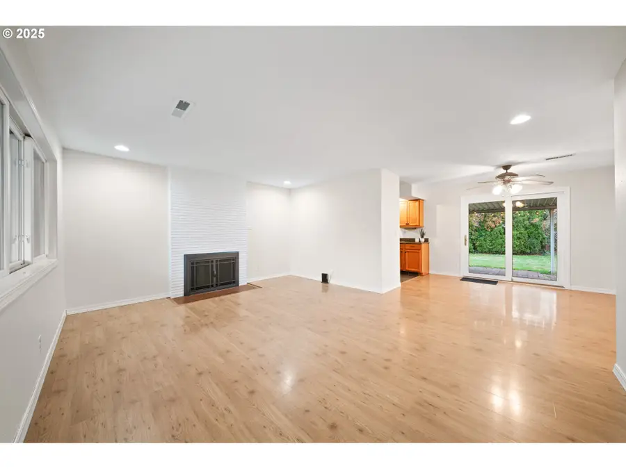 850 SE 169th Dr, Portland, OR 97233 - Image #3
