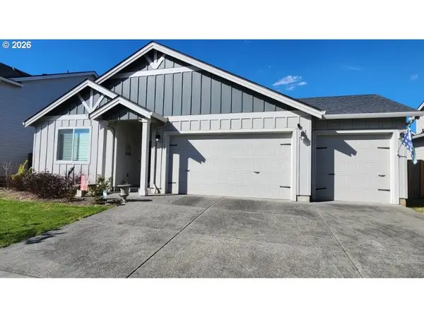 1130 NE 17th St, BattleGround, WA 98604