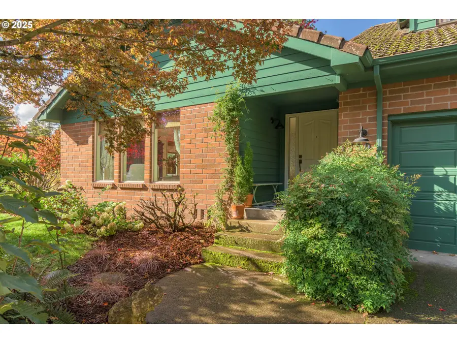 1750 Tabor St, Eugene, OR 97401 - Image #2