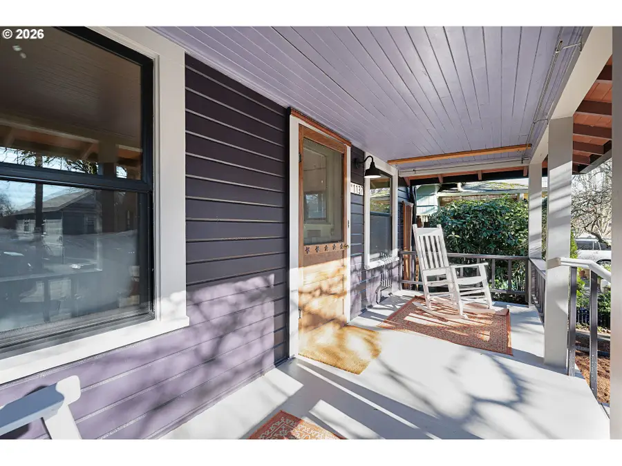 1137 SE Lexington St, Portland, OR 97202 - Image #2