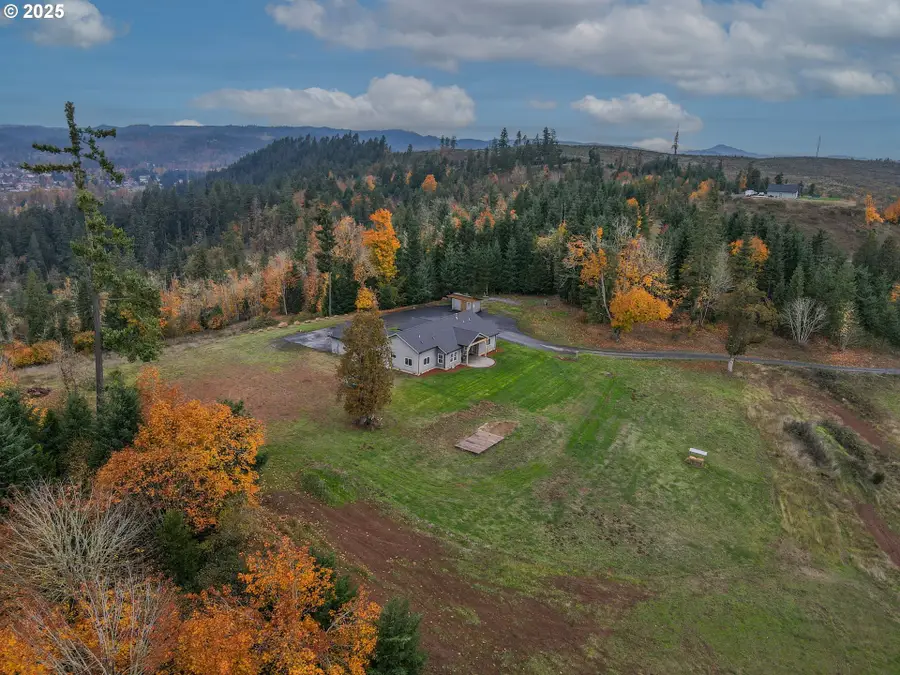 78714 Bryson Sears Rd, Cottage Grove, OR 97424 - Image #3