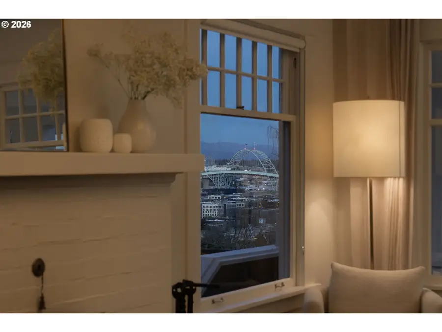 840 NW Summit Ave, Portland, OR 97210 - #3