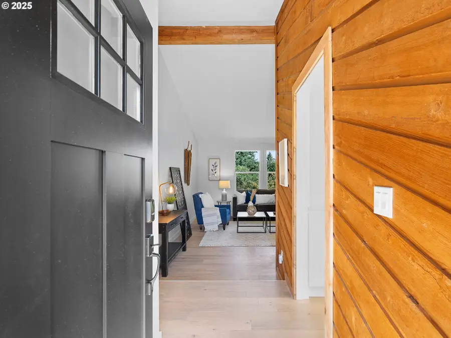 1925 Hillhouse Dr, West Linn, OR 97068 - Image #2