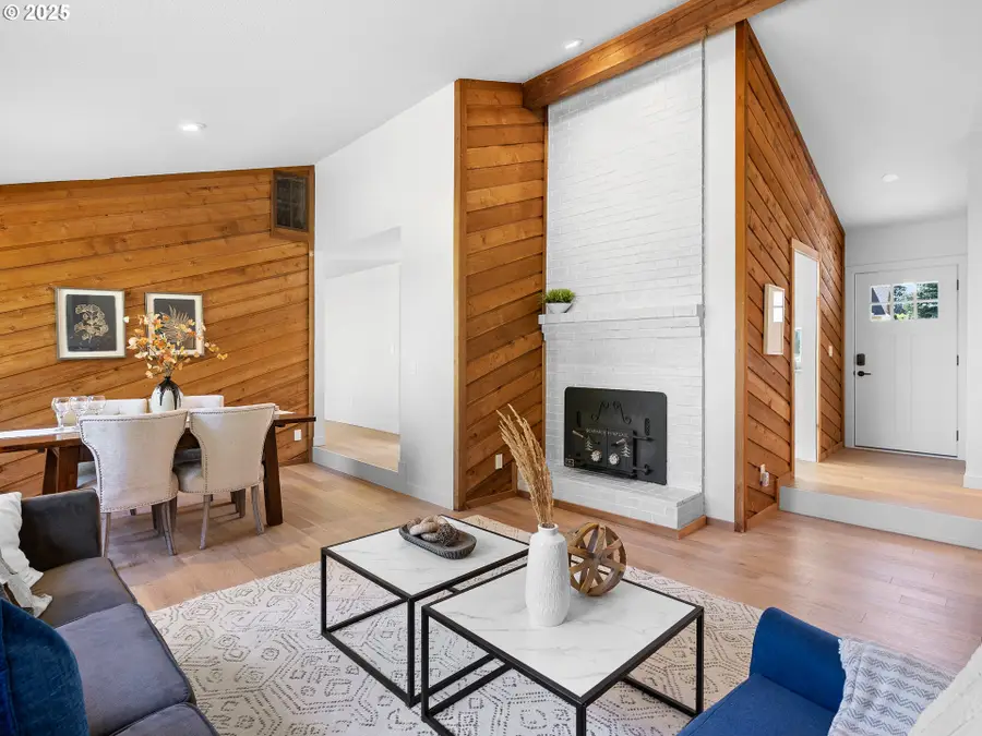 1925 Hillhouse Dr, West Linn, OR 97068 - Image #3