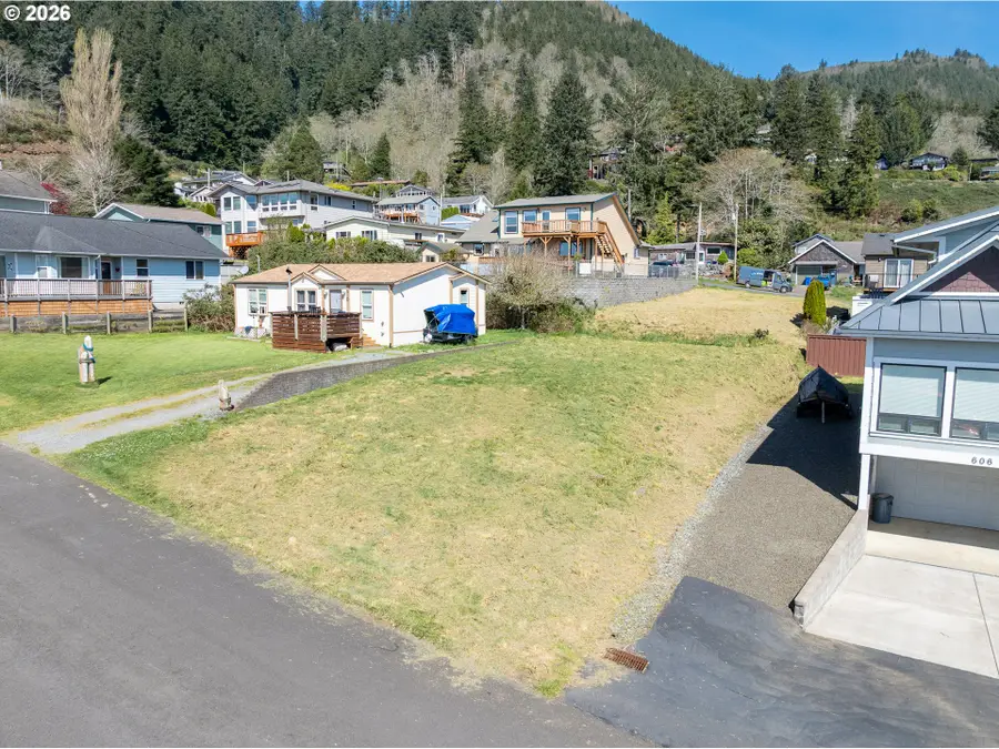 607 Driftwood Ave Ave, Garibaldi, OR 97118 - #3