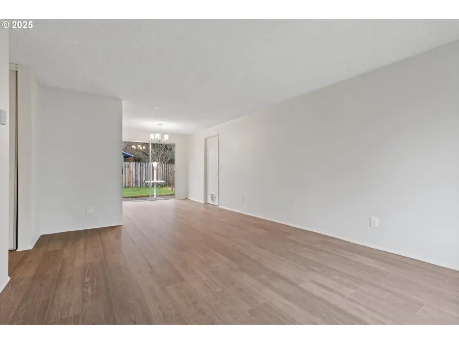 3210 NE 2nd Ct, Gresham, OR 97030 - Image #2