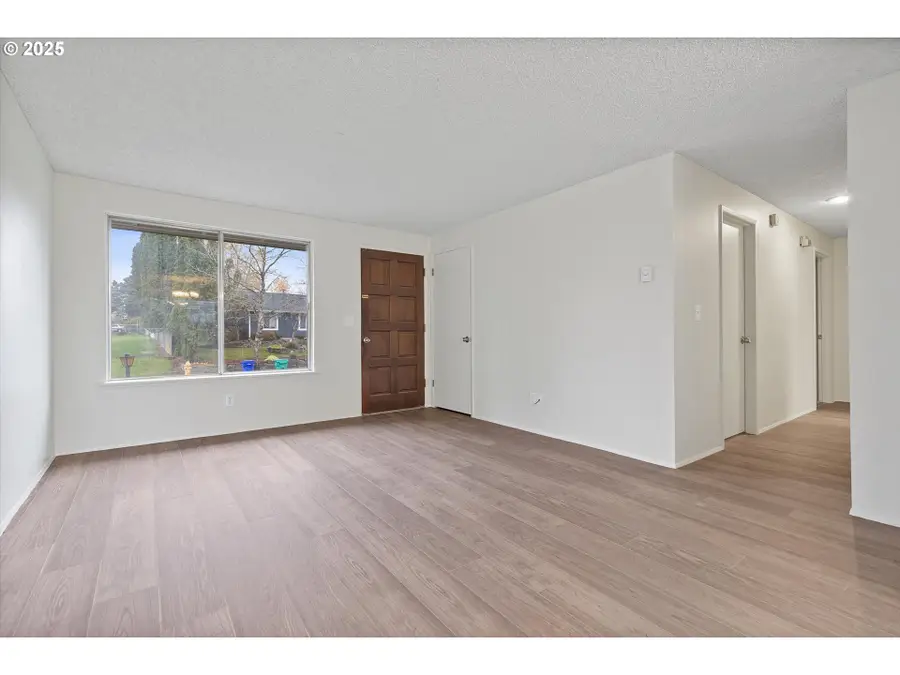 3210 NE 2nd Ct, Gresham, OR 97030 - Image #3