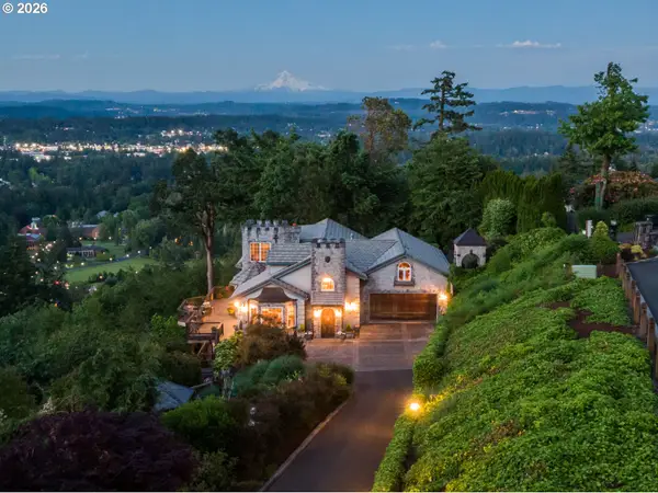 1777 Skyland Dr, LakeOswego, OR 97034