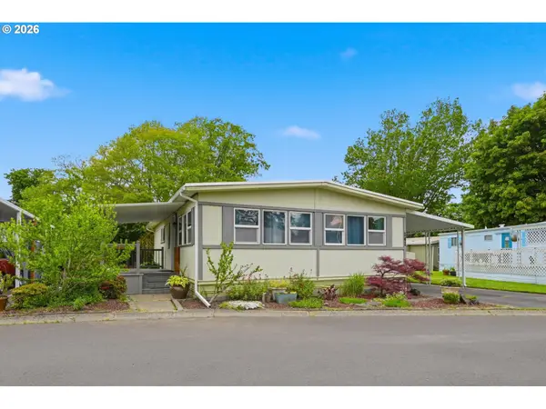 1475 Green Acres Rd #141, Eugene, OR 97408