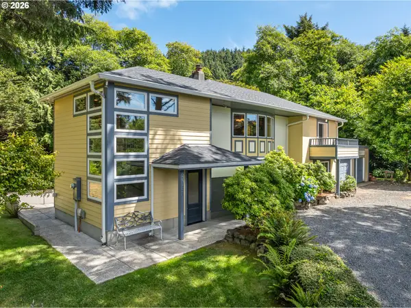 4131 Hemlock St, CannonBeach, OR 97110