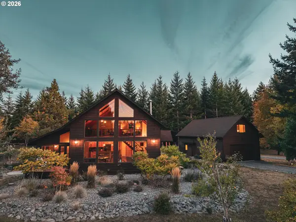 8 Windago Ln, WhiteSalmon, WA 98672