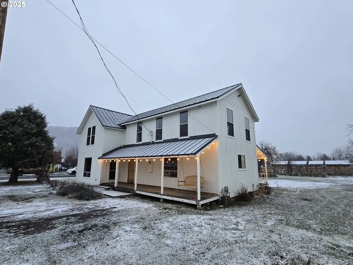 203 N Alder St, Wallowa, OR 97885 - Image #1