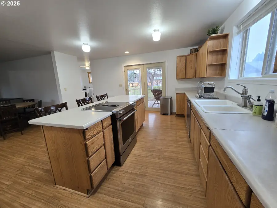 203 N Alder St, Wallowa, OR 97885 - Image #3