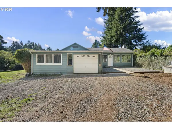 17520 Ross Ln, Brookings, OR 97415