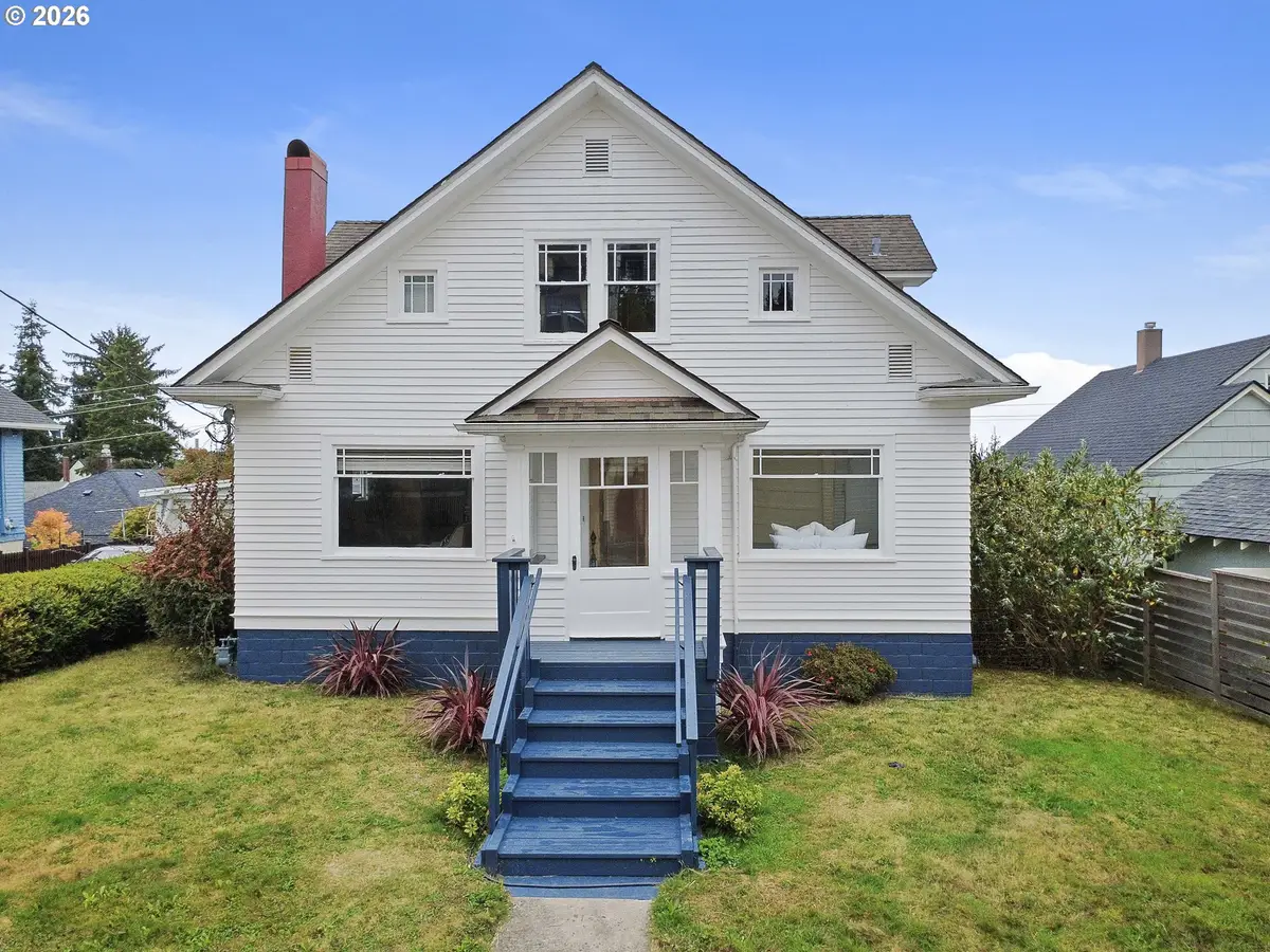 1358 Parker Pl, Astoria, OR 97103 - #1