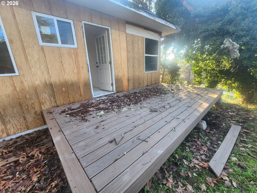 1314 NE Beulah Dr, Roseburg, OR 97470 - #3