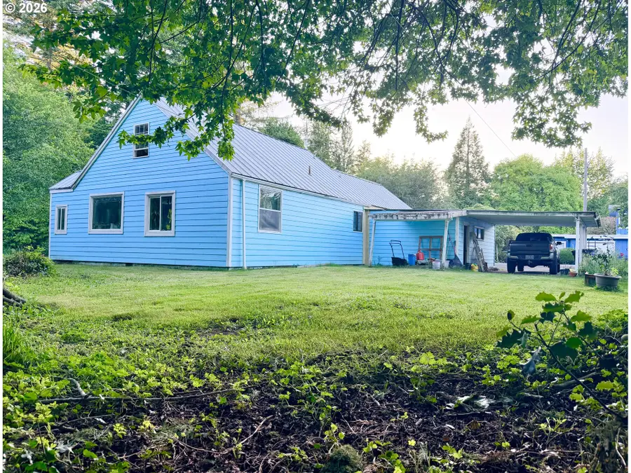 677 SE Moffitt Rd, Waldport, OR 97394 - #3