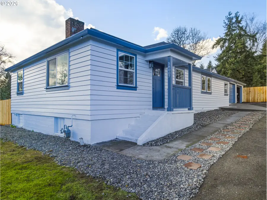 58007 Fisher Ln, Saint Helens, OR 97051 - Image #2