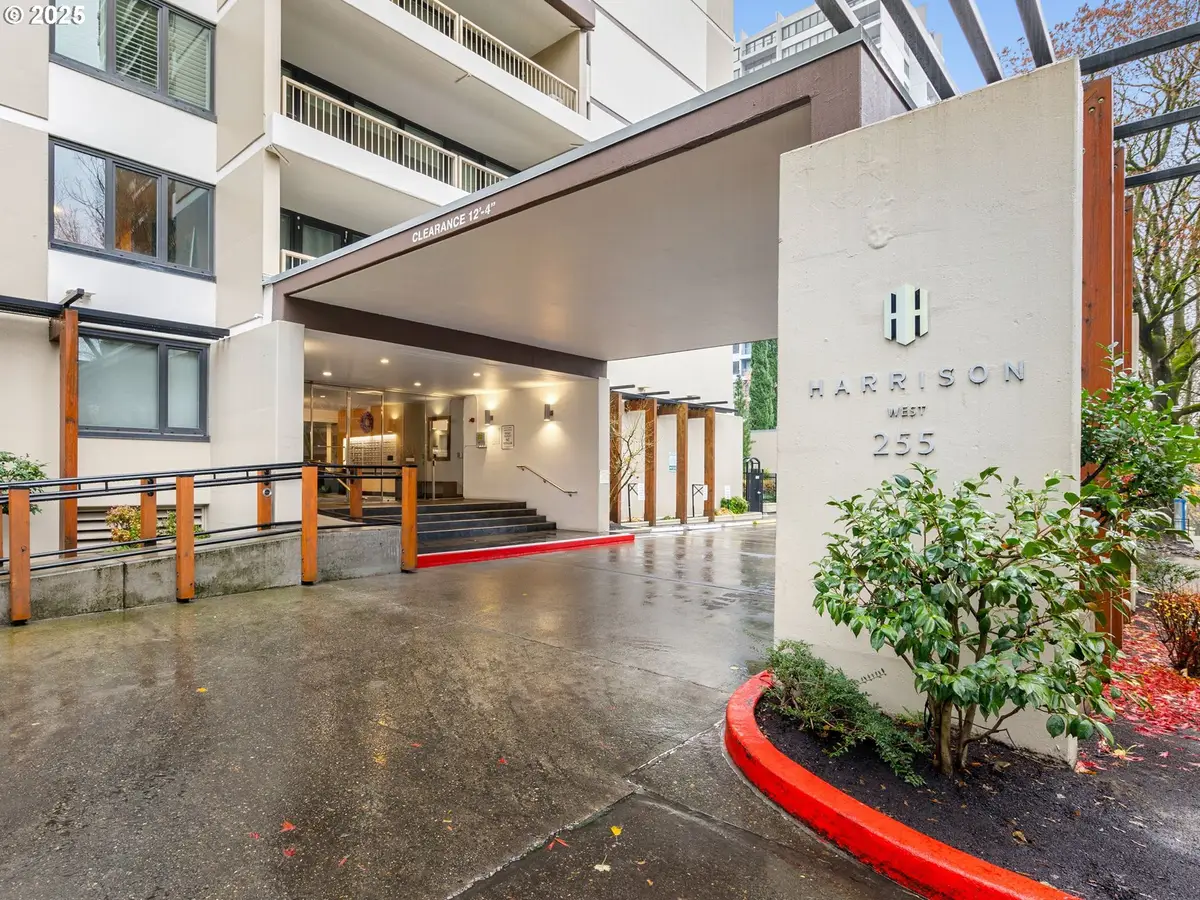 255 SW Harrison St #3C, Portland, OR 97201 - Image #1