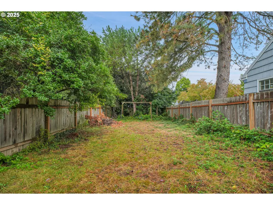 SE Crystal Springs Blvd, Portland, OR 97206 - Image #2
