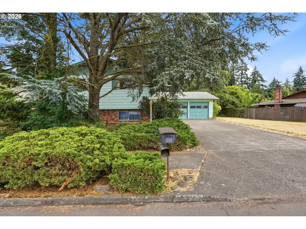 17610 NE Multnomah Dr, Portland, OR 97230