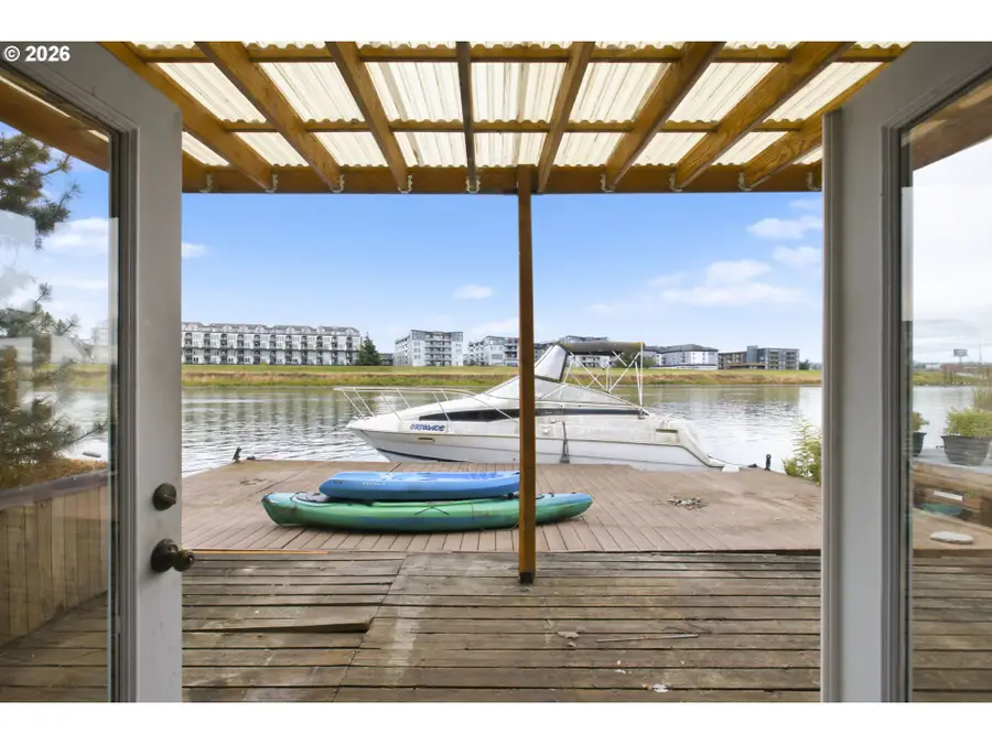 11694 N Island Cove Ln, Portland, OR 97217 - #3