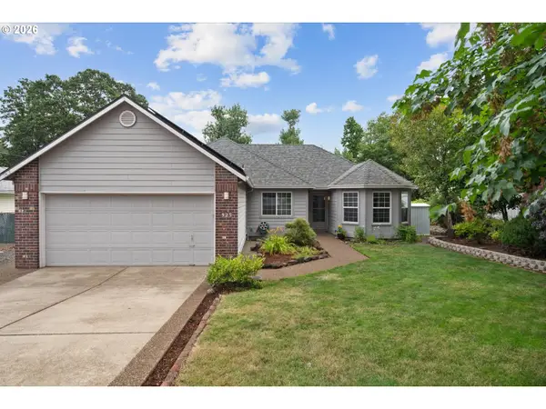 925 Donna Lynn Way, Gladstone, OR 97027
