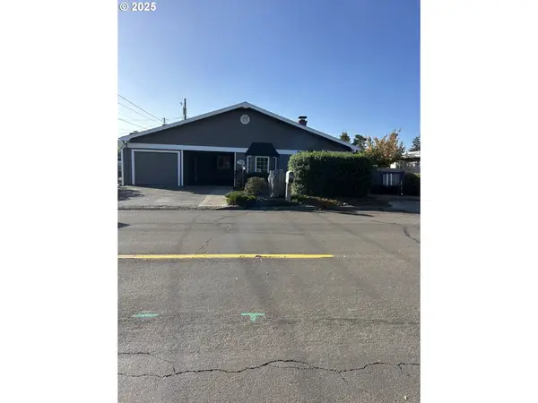 777 Kingwood St, Florence, OR 97439