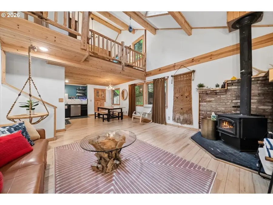 70548 E Mountain Dr, Rhododendron, OR 97049 - #3